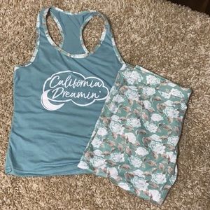 Capri 2-piece sleepwear/Pajama Set. Size Small